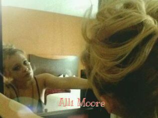 Alli_Moore