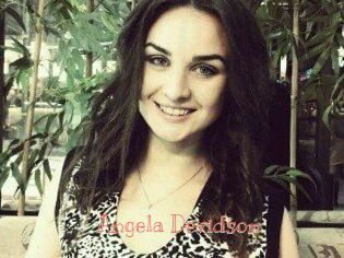 Angela_Devidson
