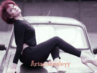 ArianaLesleyy
