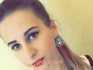 Alice_space