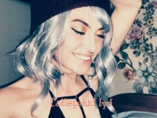 Collegekid_lyd