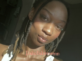 Dakotabrownn