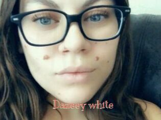Dazeey_white