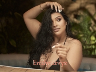 Emilycurvyx