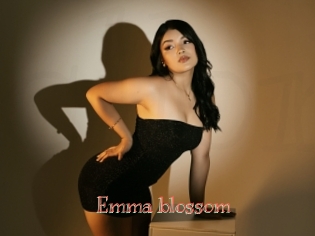 Emma_blossom