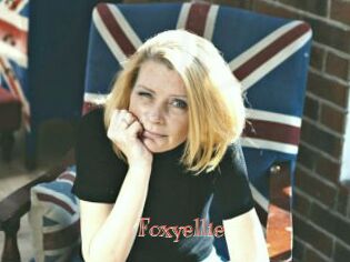 Foxyellie