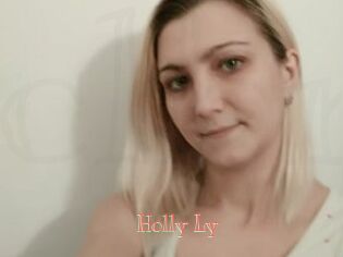 Holly_Ly