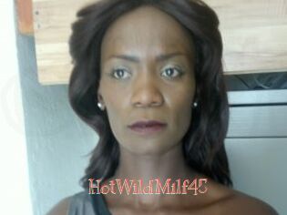 HotWildMilf45 Celebrix