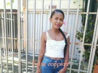 Kylie_cooperr