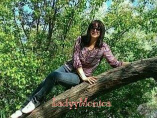 LadyyMonica