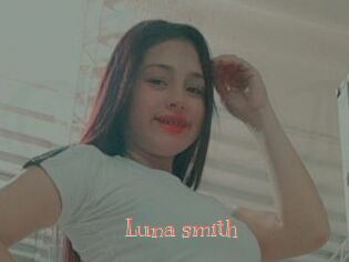 Luna_smith
