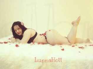 LunnaHott