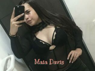 Maia_Davis