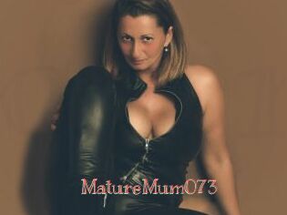 MatureMum073