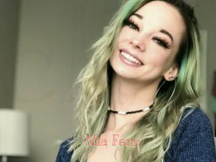 Mia_Fern