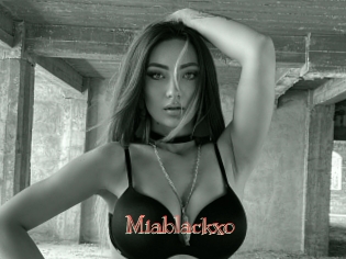 Miablackxo