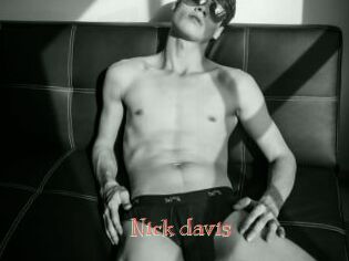 Nick_davis