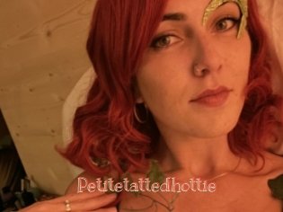 Petitetattedhottie