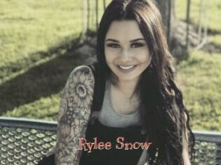 Rylee_Snow