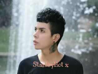 StanleyHot_x
