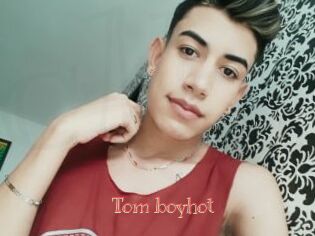 Tom_boyhot