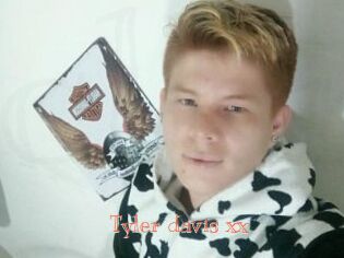 Tyler_davis_xx